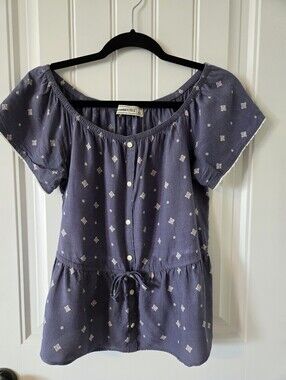 Abercrombie & Fitch Jean Button-Front Blouse with Subtle Print